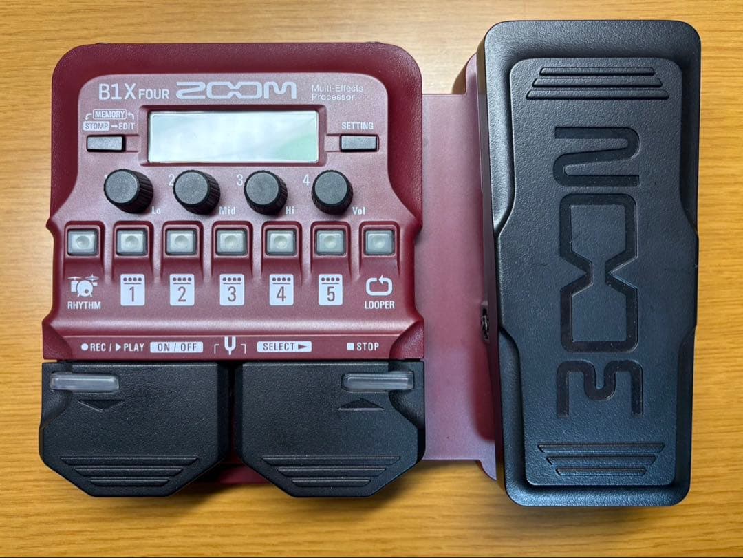 【ZOOM B1X FOUR】マルチエフェクター