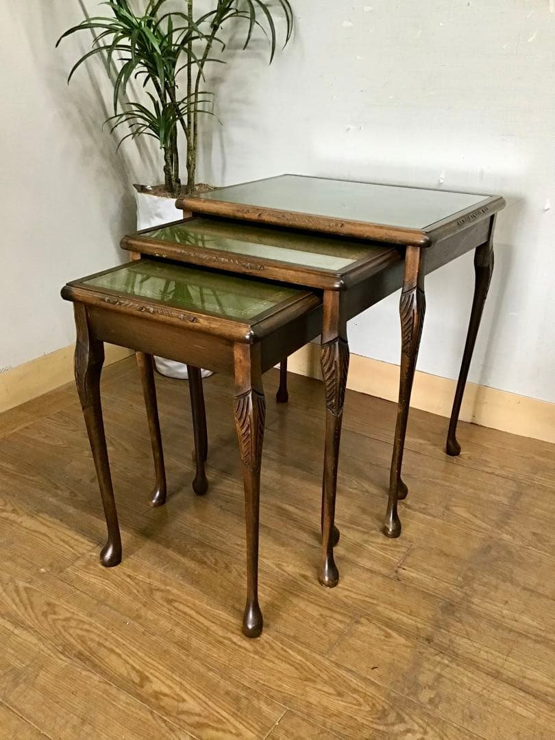 管116☆イギリス製☆アンティーク☆ウォールナット☆ネストテーブル☆天板ガラス付