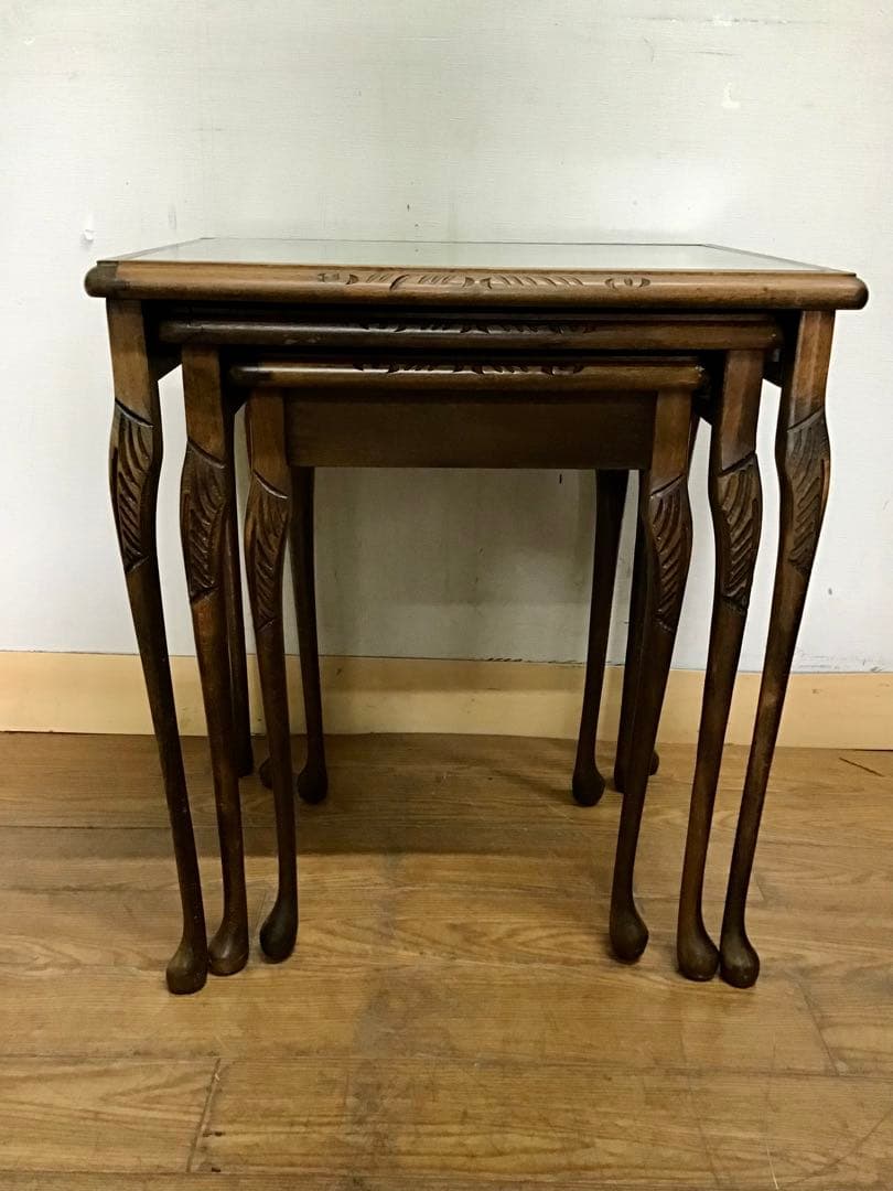 管116☆イギリス製☆アンティーク☆ウォールナット☆ネストテーブル☆天板ガラス付