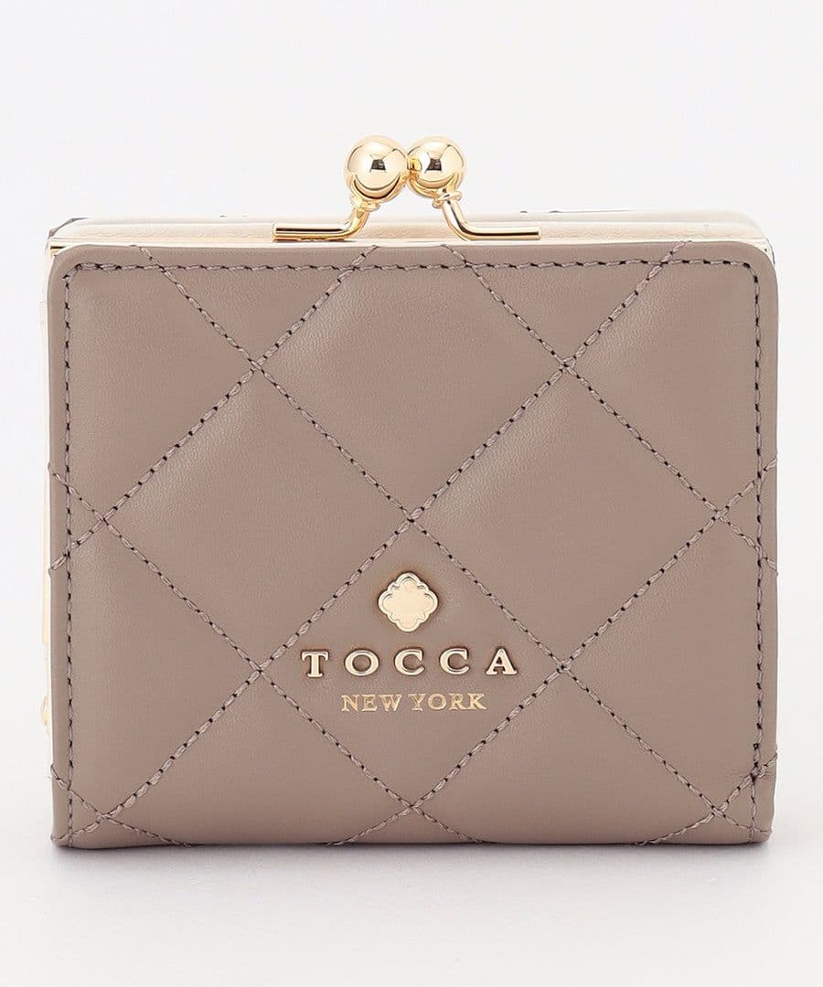 ド*子様 TOCCA トッカ　二つ折り財布 ベージュ　キルティング