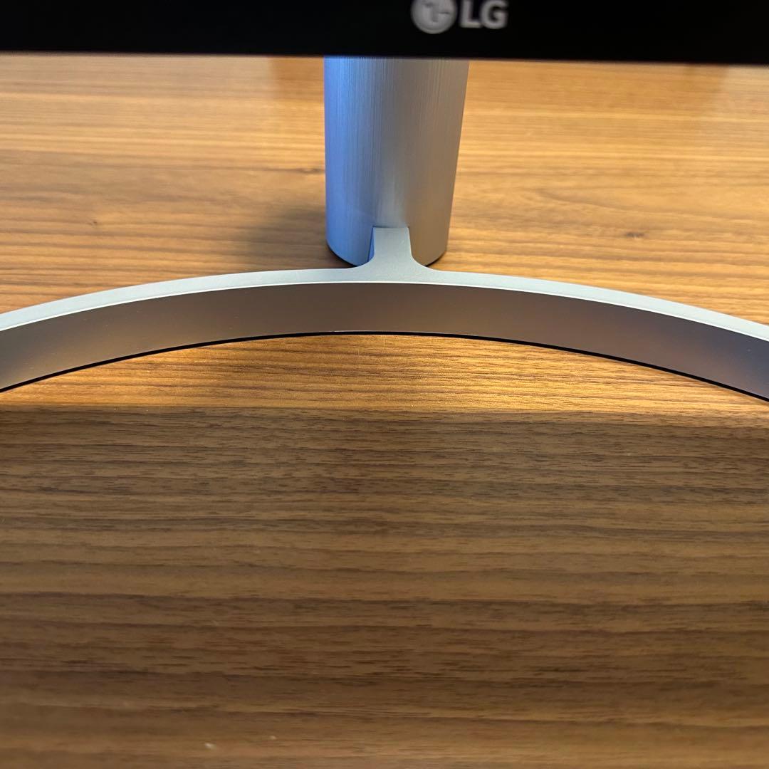 LG 31.5インチ 4Kディスプレイ 32UN550