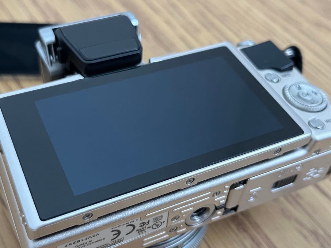 OLYMPUS PEN Lite E-PL6 ダブルズームレンズセット