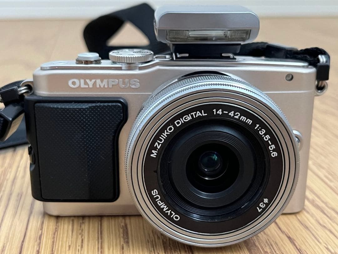 OLYMPUS PEN Lite E-PL6 ダブルズームレンズセット