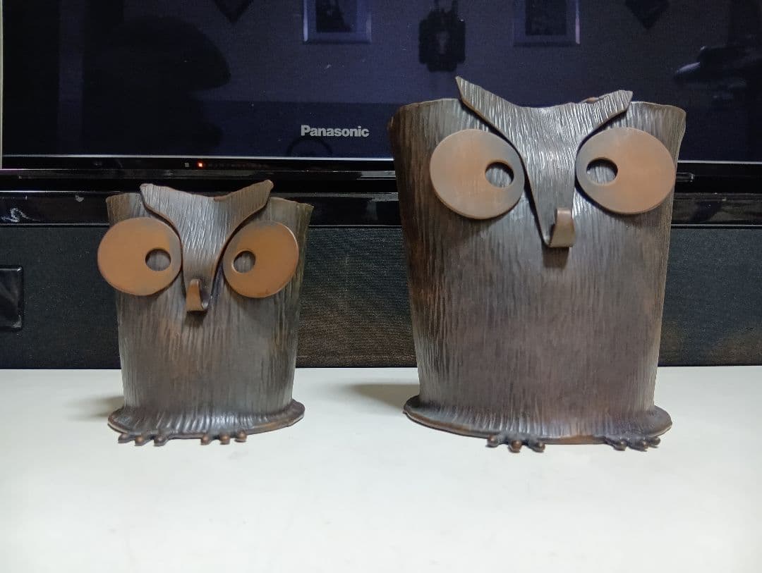 2002年　虎泉刻　純銅　ハンマートーン　金属工芸　オウル　フクロウ　ペン立て