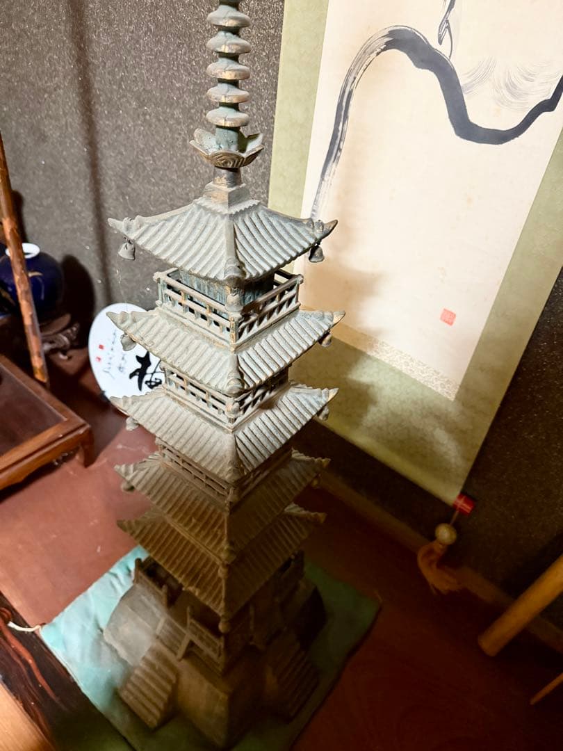 【貴重品】五重塔 鉄製 鈴付 骨董品 高さ約1050mm 総重量約15.6kg