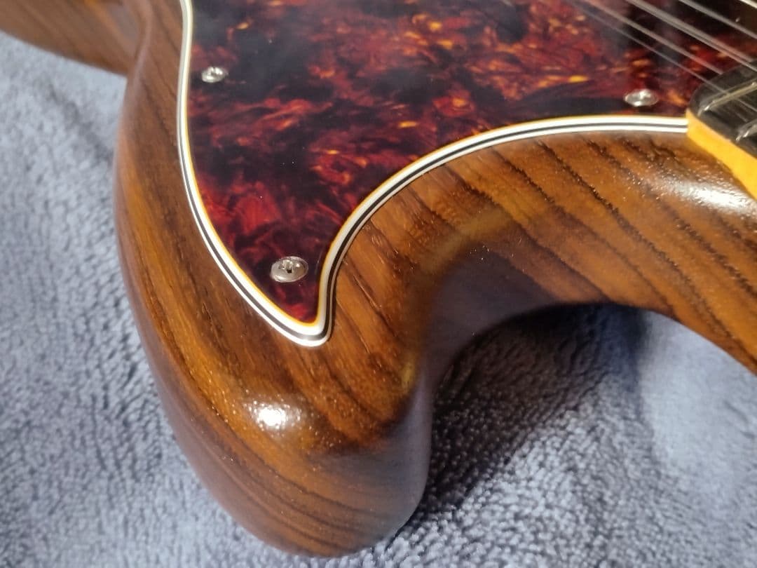 N*A様 フェンダー　ヴィンテージデュオソニックネック　コンポーネントギター