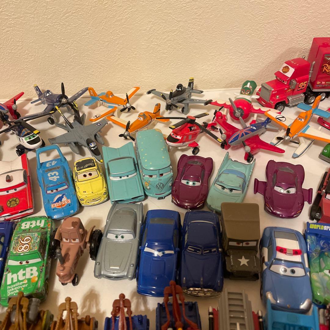 カーズ プレーンズ　トミカ　まとめ売り84台