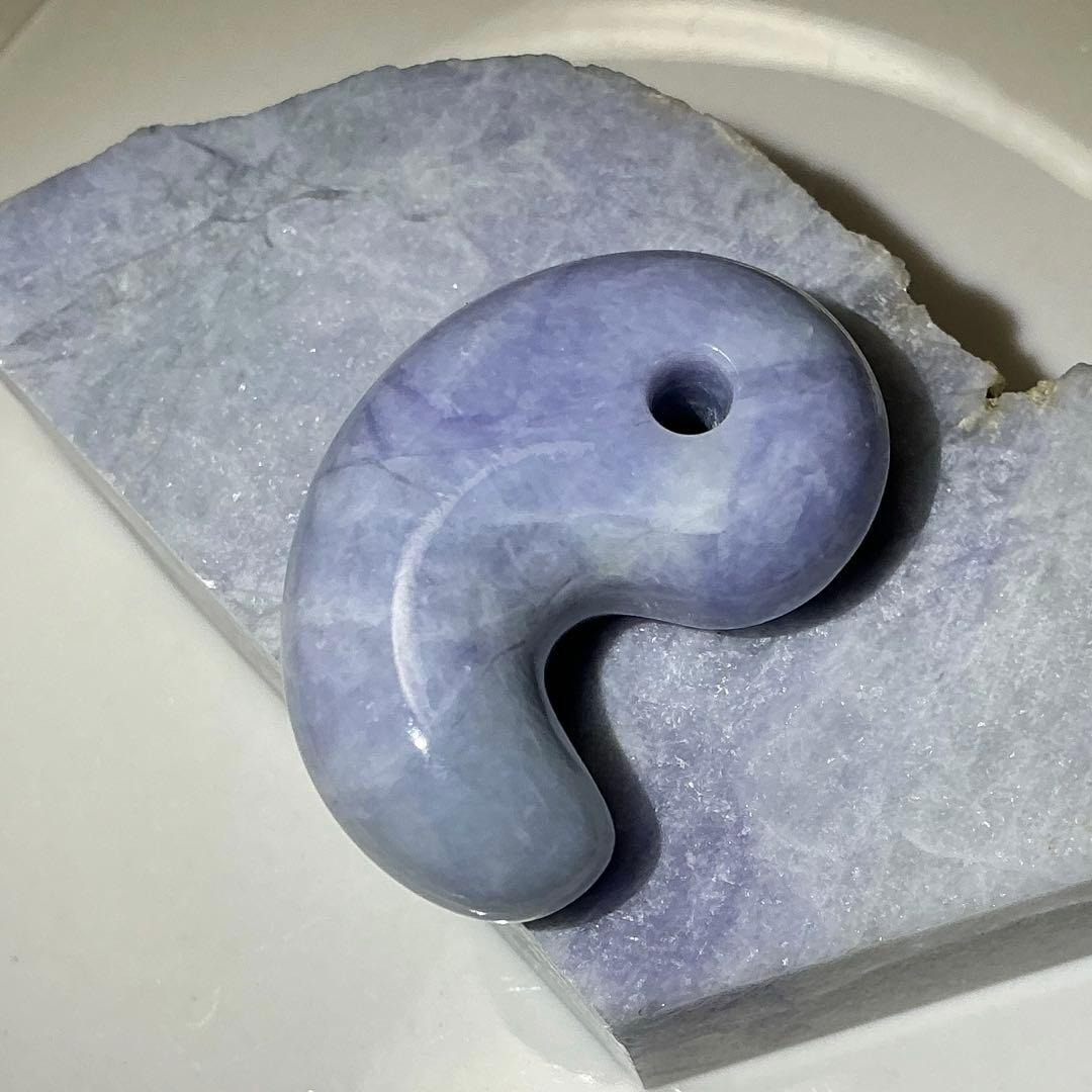 糸魚川翡翠　ヨシオ沢　勾玉　1点のみ‼︎