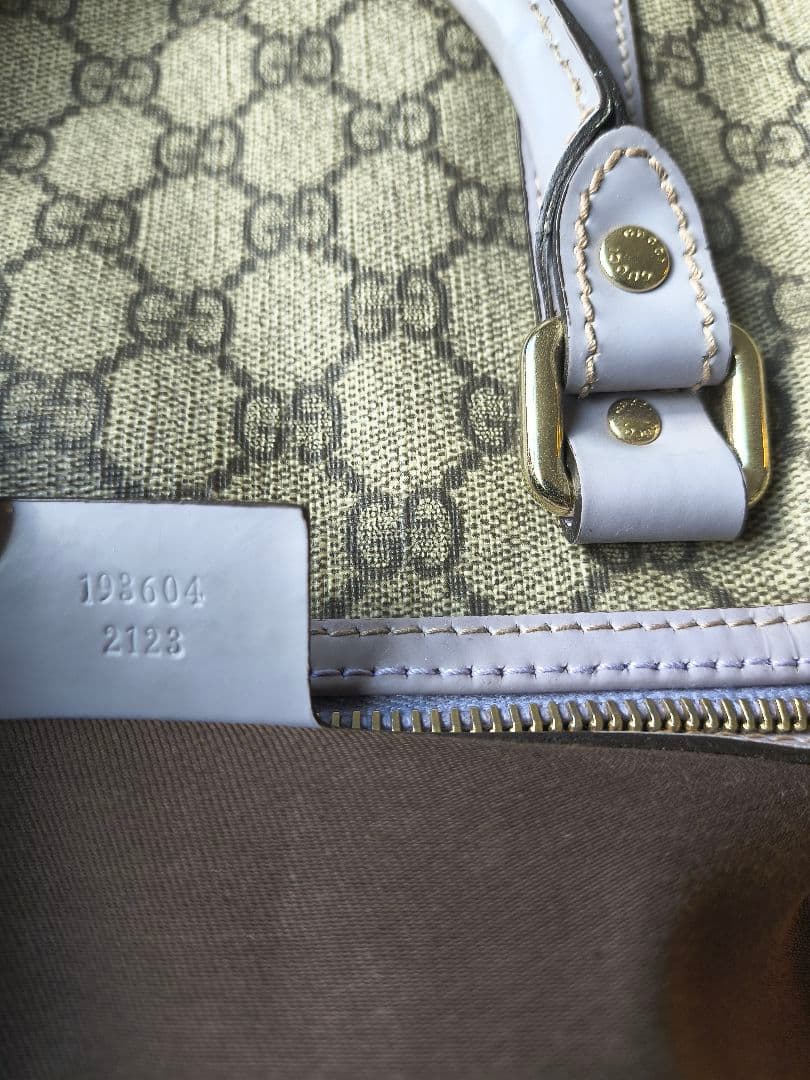 Gucci グッチ　GGスプリームボストンバッグ