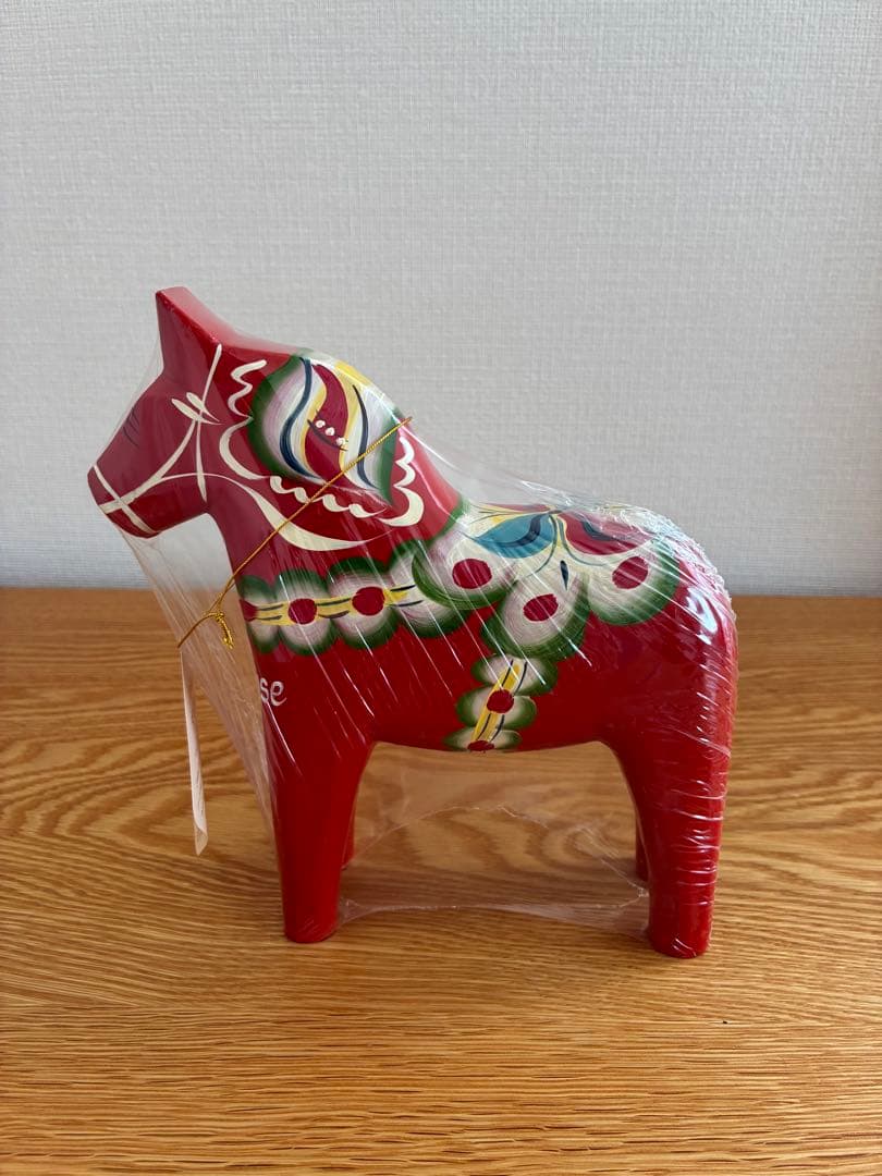 【専用】新品 未使用 未開封！ダーラナホース 20㎝と16㎝ 赤青 2体