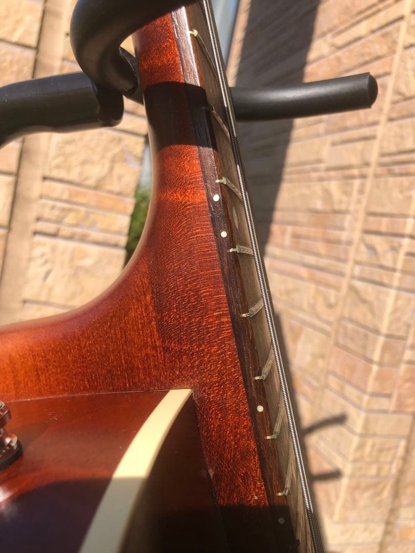 ゴダン5th Avenue Kingpin P90 Cognac Burst