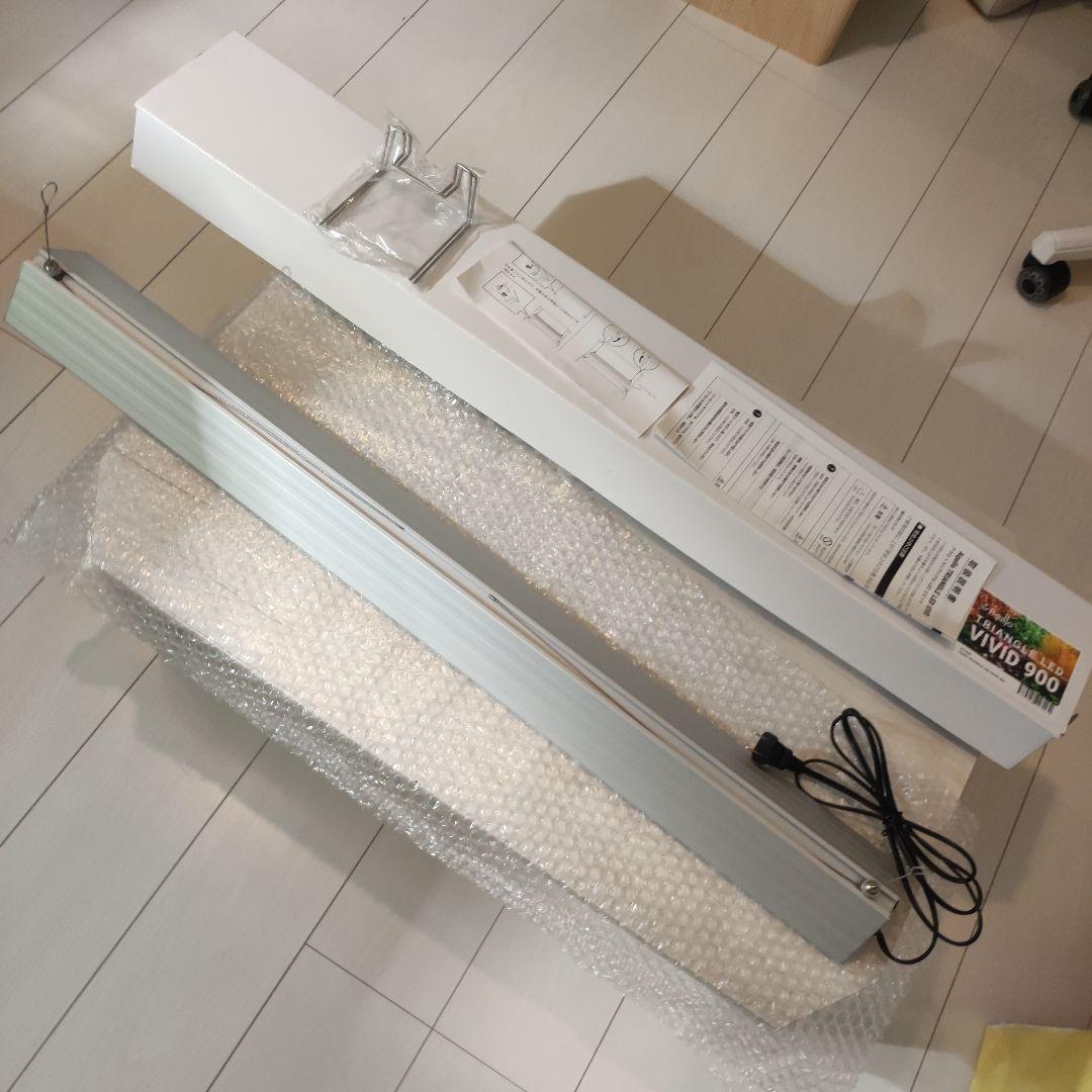 ライト・照明器具 Aqullo TRIANGLE LED VIVID 900