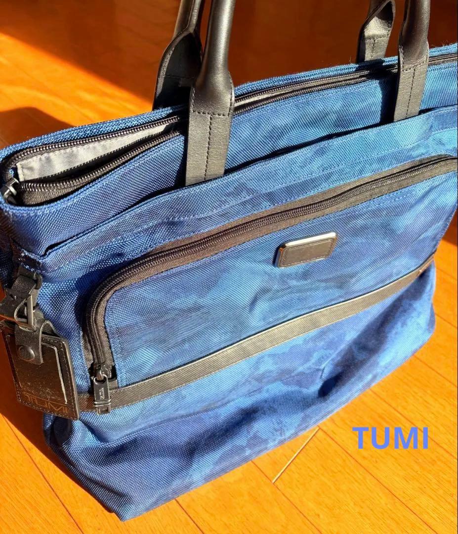 TUMI カモフラージュ柄　トートバッグ