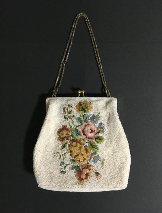 60年代ビンテージ フランス・プチポワン花刺繍マイクロビーズがま口パーティバッグ