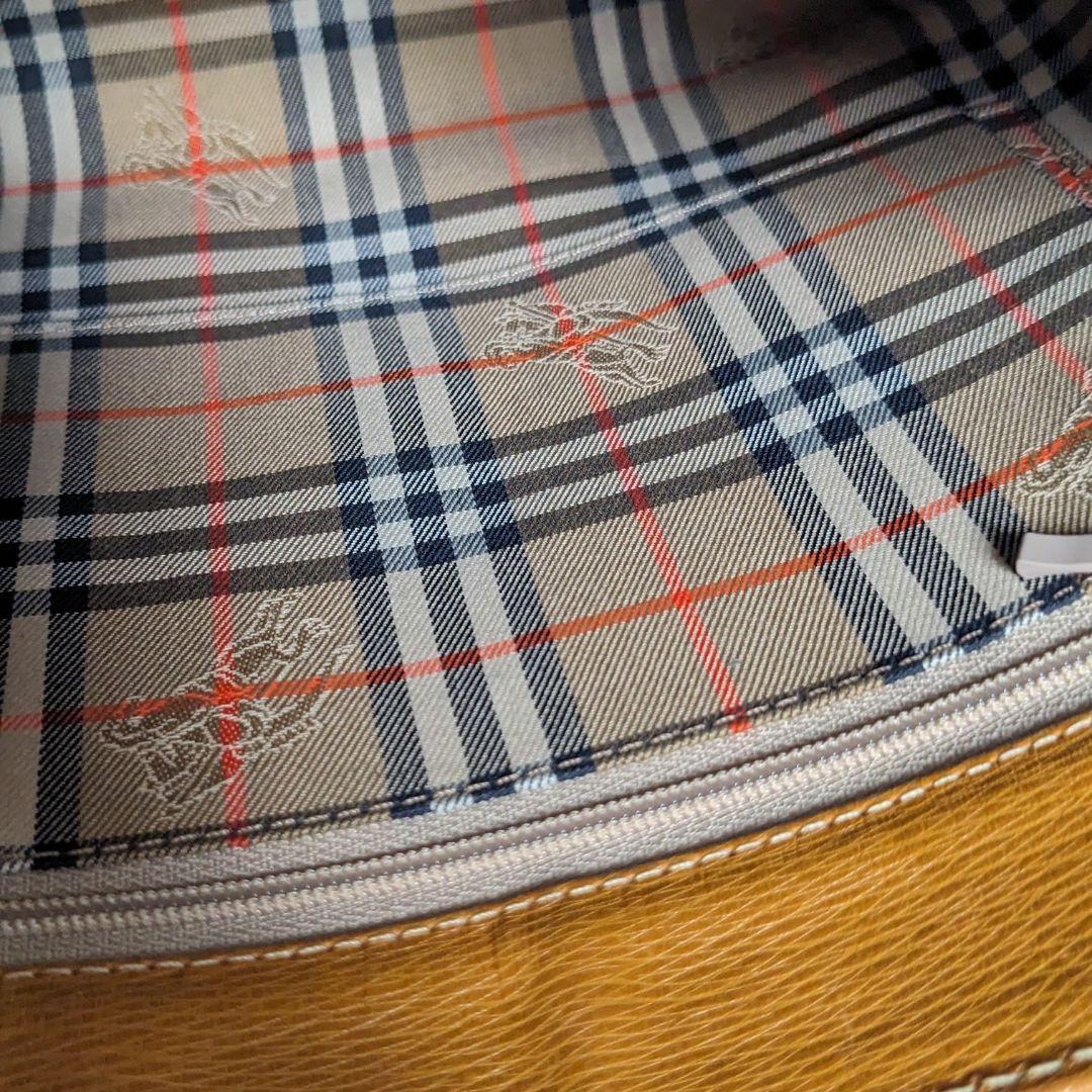 美品　バーバリー　ワンショルダーバッグ　ノバチェック　サフィアーノレザー　肩掛け