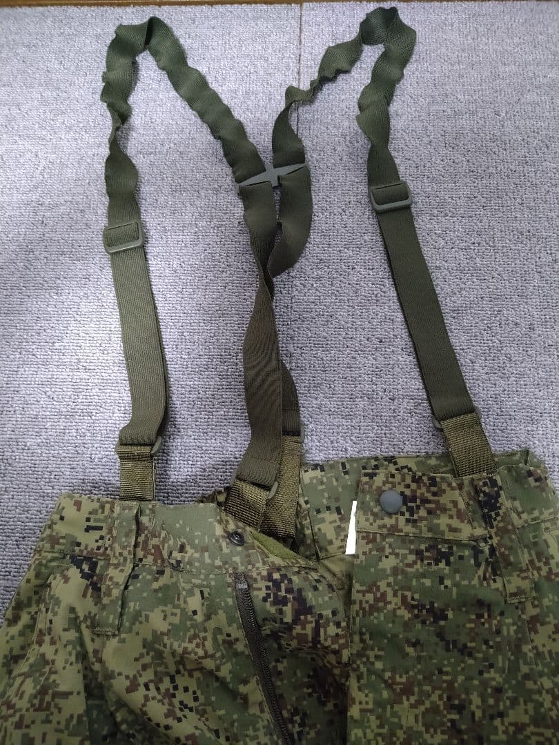 ロシア軍実物　VKBO デミシーズンスーツ上下　デジタルフローラ迷彩