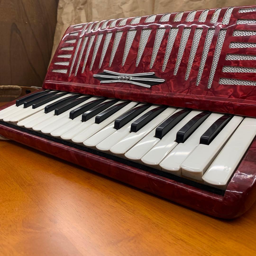 ★ YAMAHA アコーディオン 型番不明 32鍵盤 赤 動作確認済み