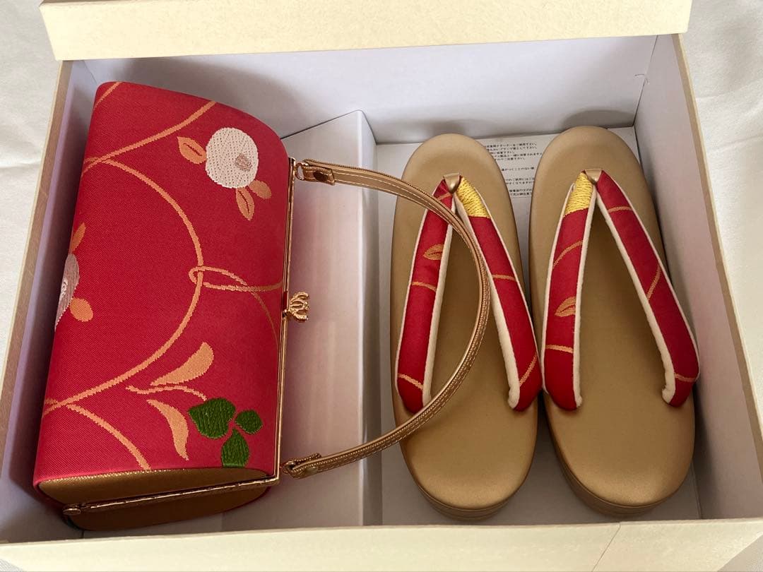特選　未使用　和装用草履バッグと草履セット　日本製　振袖　成人式　卒業式