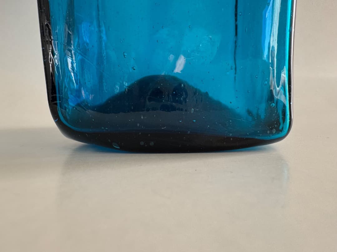 小谷眞三　倉敷ガラス　角長瓶