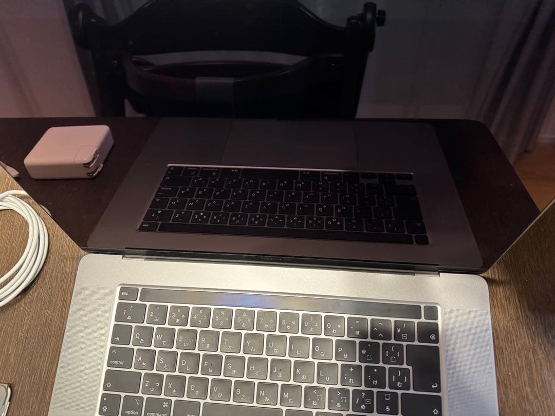 MacBook Pro16インチ2019 i9 4TB 64GB