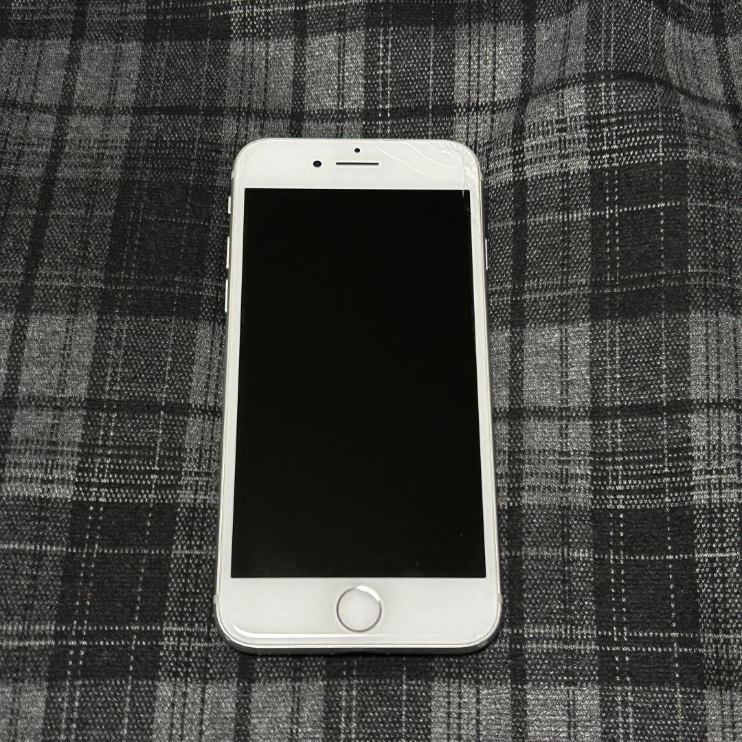 iPhone8 シルバー 64GB / SIMフリー