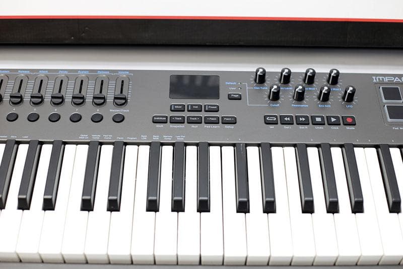 Nectar Impact LX49+ MIDIキーボード