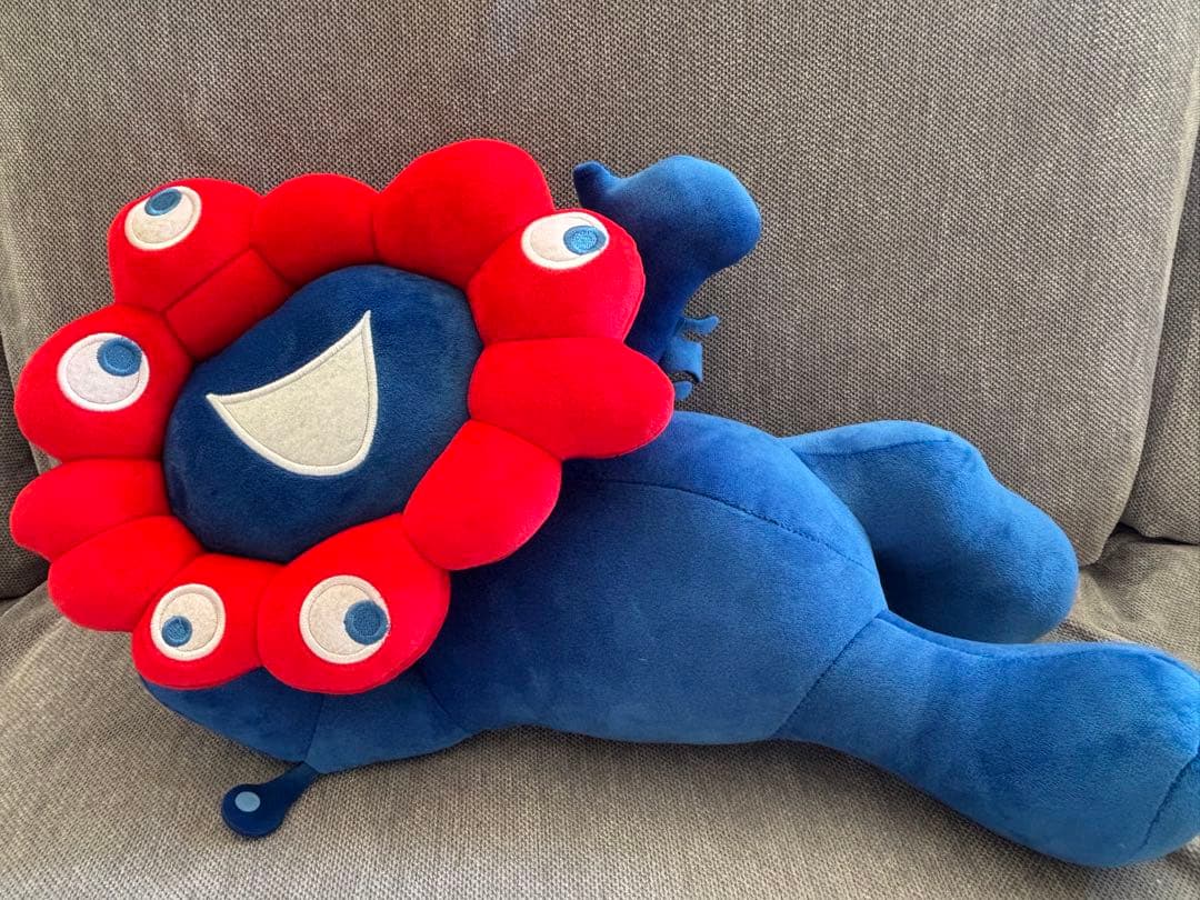 ミャクミャクぬいぐるみ　2等