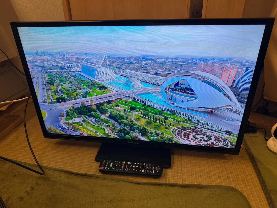Panasonic　パナソニック 32型 テレビ TH-32H300 超極美品！