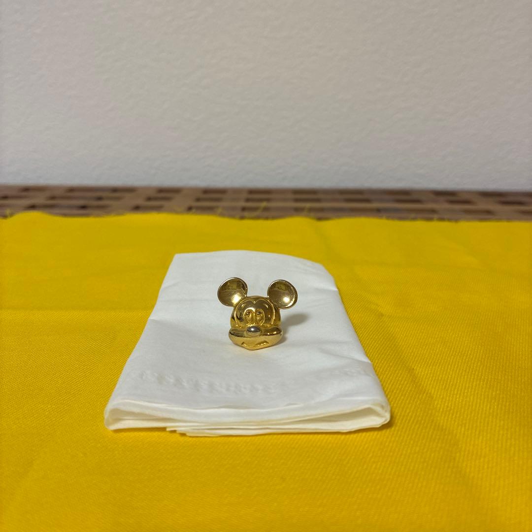 バロー社刻印 ミッキーマウス 金色 ピンバッジ