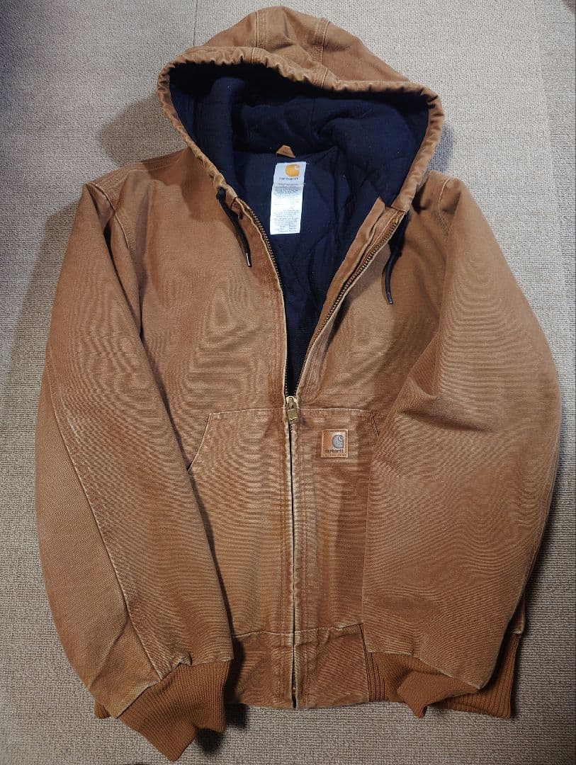 Carhartt　アクティブジャケット　Sサイズ　ブラウン
