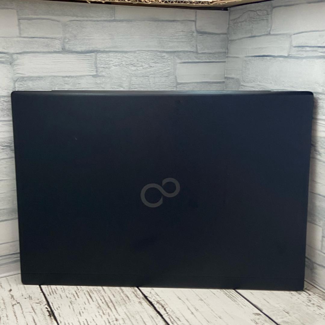 軽量薄型 i5 第8世代 富士通 ノートPC Win11 Office