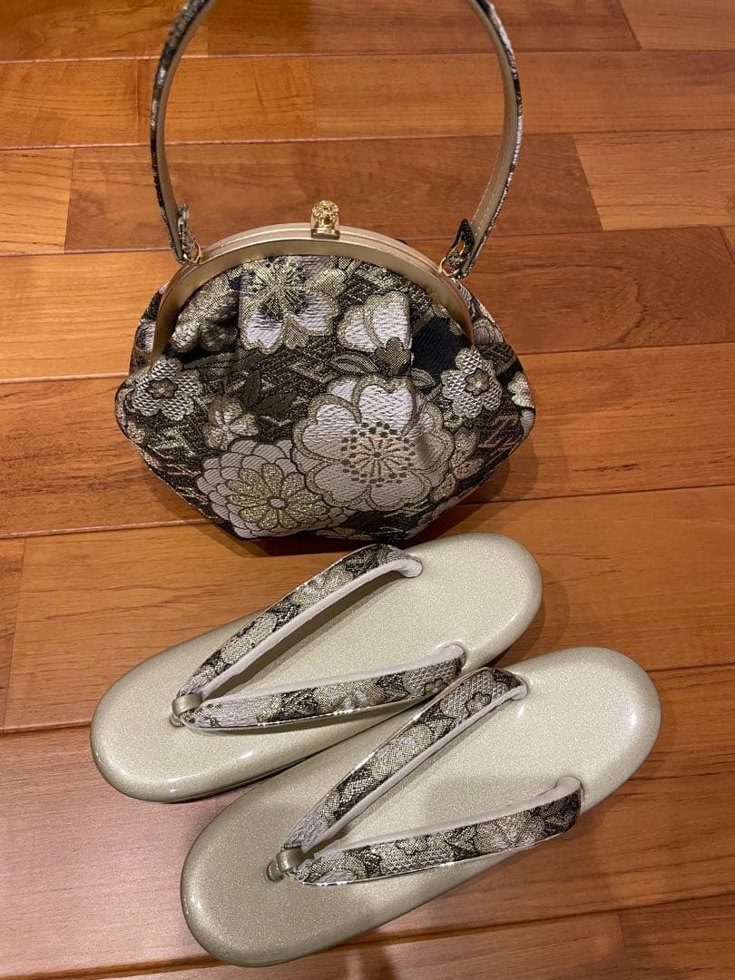 成人式　バッグと草履セット