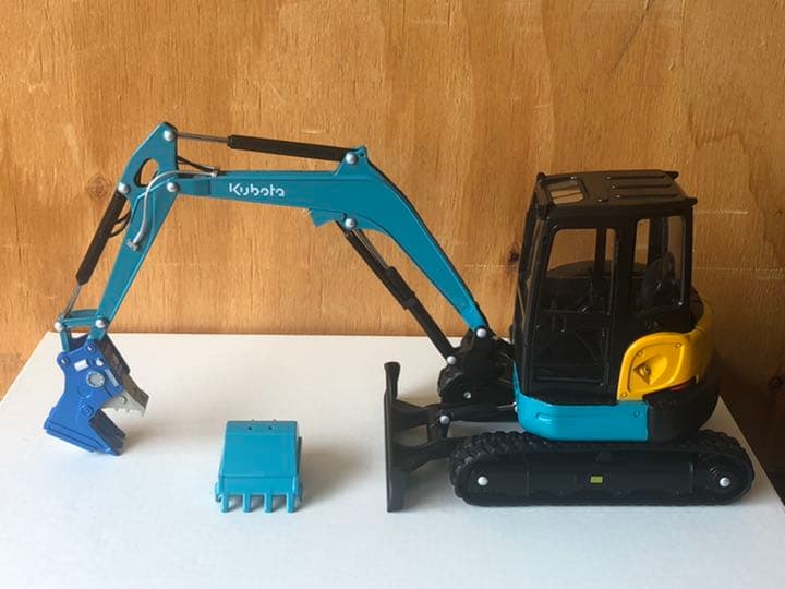 クボタ　ミニチュア　ユンボ カスタム　ショベルカー　解体　ミニユンボ