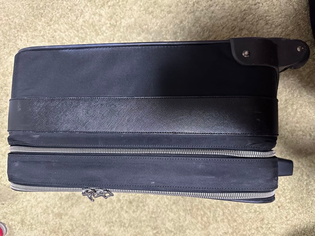 PRADA キャリーケース