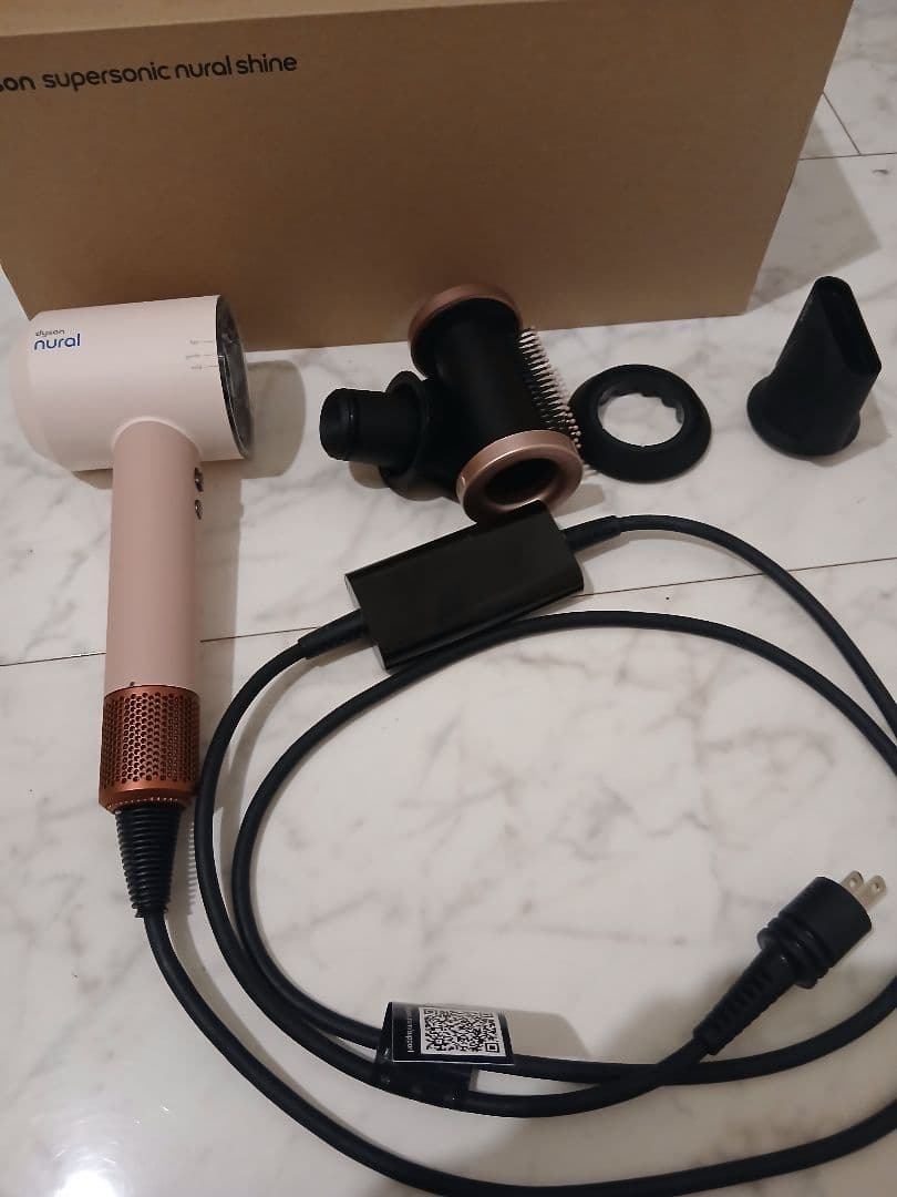 サ*ー様 Dyson Supersonic Nural Shine 付属品完備