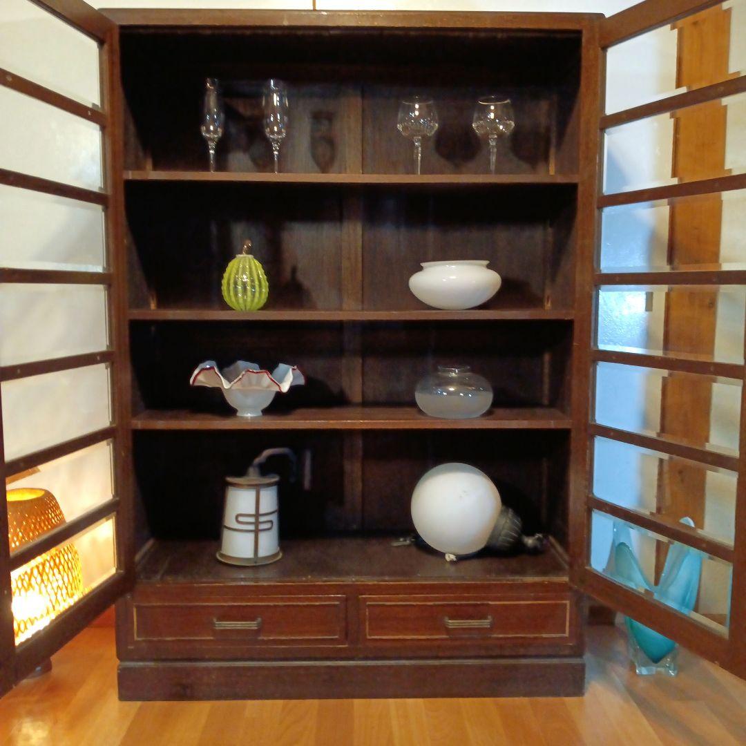 ガラス　キャビネット　本棚　箪笥　 サイドボード