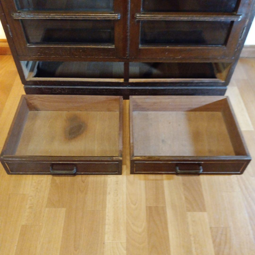 ガラス　キャビネット　本棚　箪笥　 サイドボード