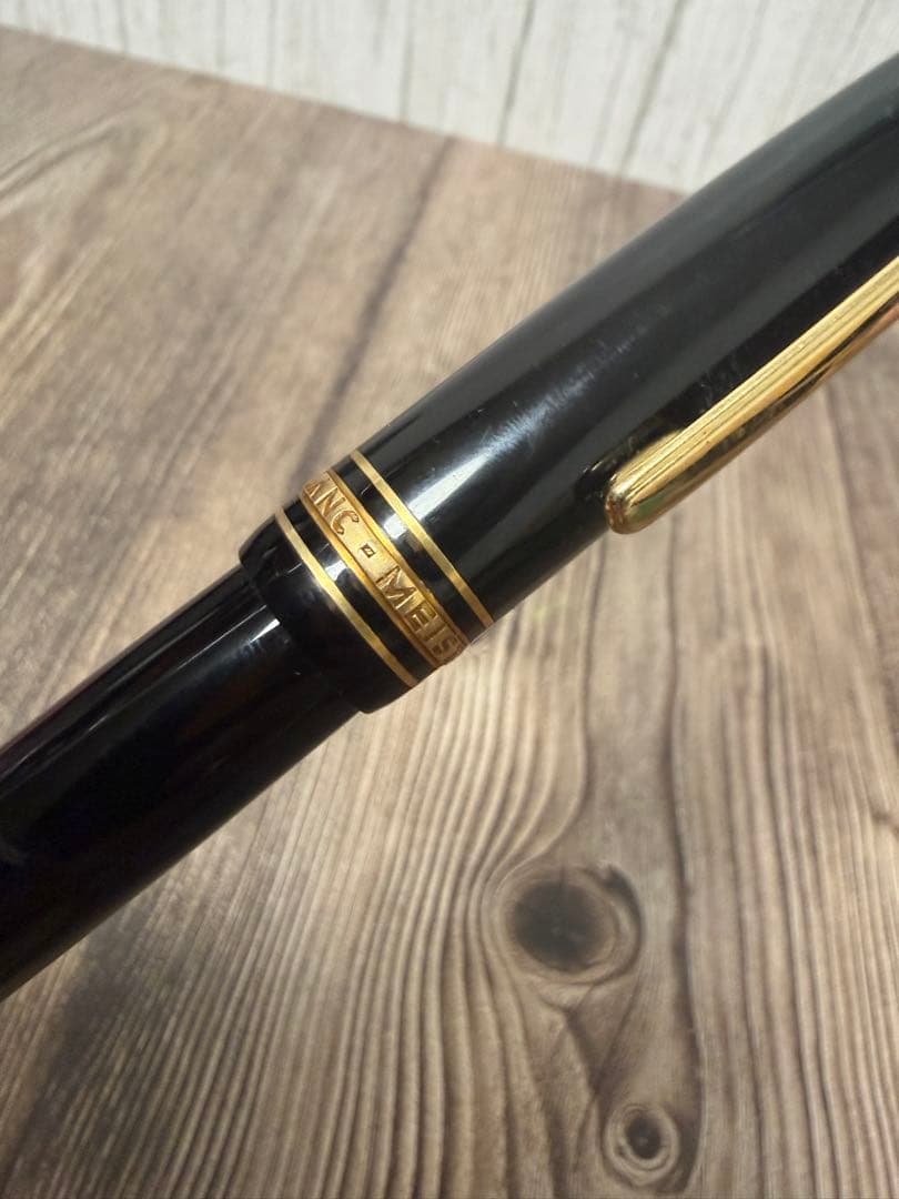 MONTBLANC ⭐️万年筆⭐️ブラック⭐️ マイスターシュテュック