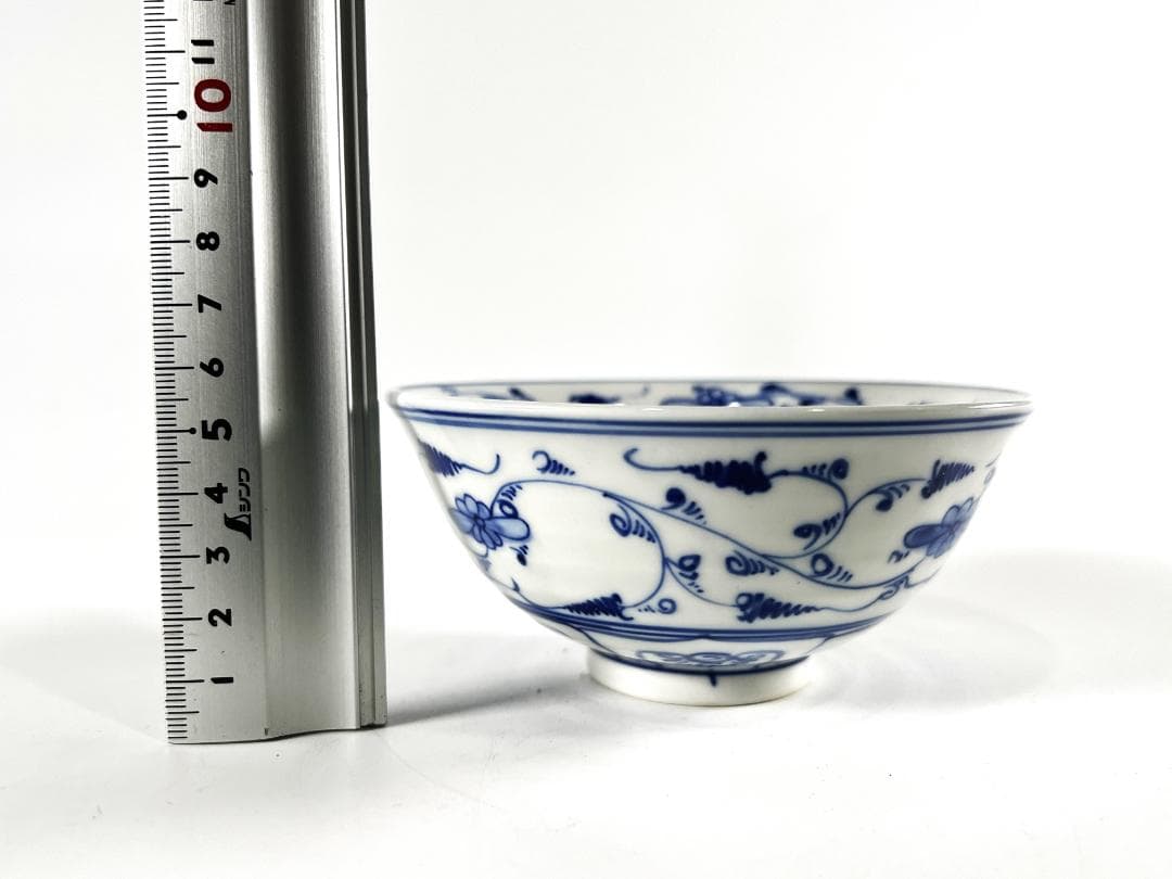 【送料無料・蔵出し】古染付茶碗　魚紋図　骨董品　手描き　茶道具　茶道