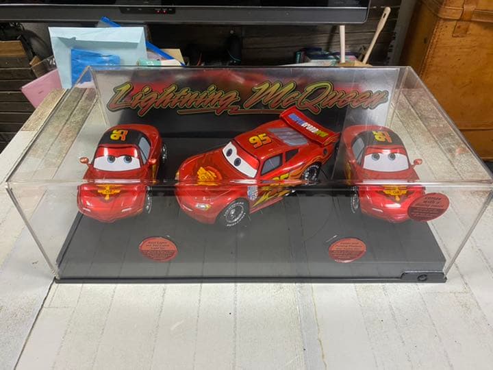 ★セール★カーズ ライトニングマックイーン ミア& ティア ピクサー
