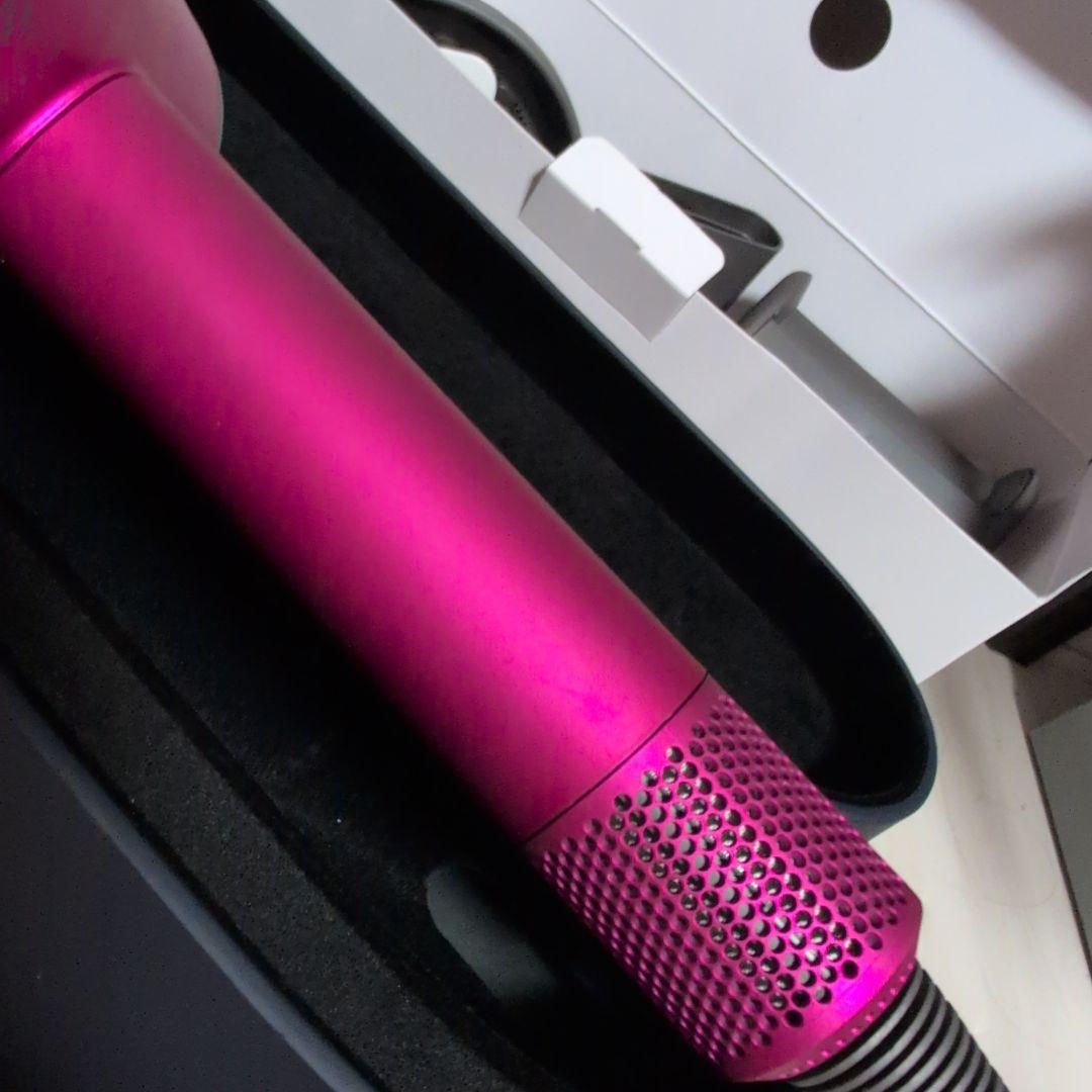 美品　ダイソン　ドライヤー　HD08ULFFFN アタッチメント未使用