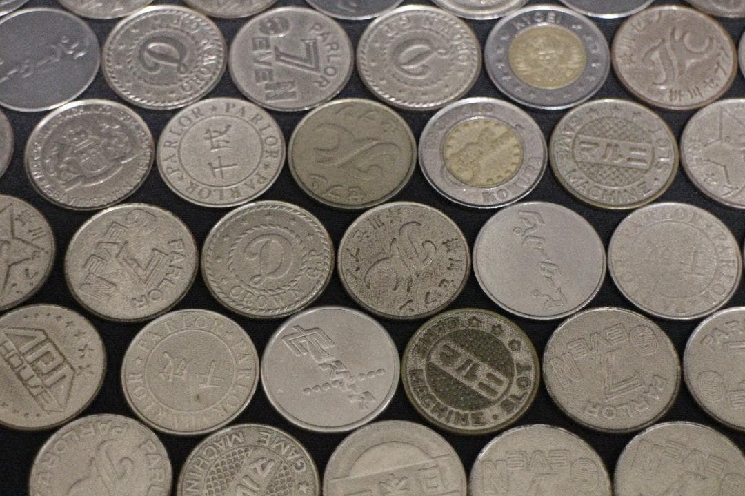 メダル スロット 25パイ 約9kg （ドル箱付き）