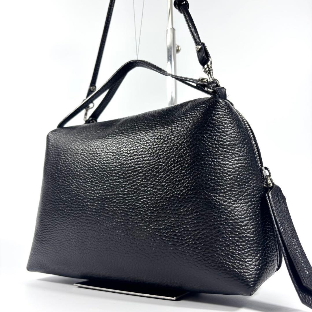 ✨極美品✨ジャンニキャリーニ アリファM 2way シボ革 斜め掛け 大容量 黒