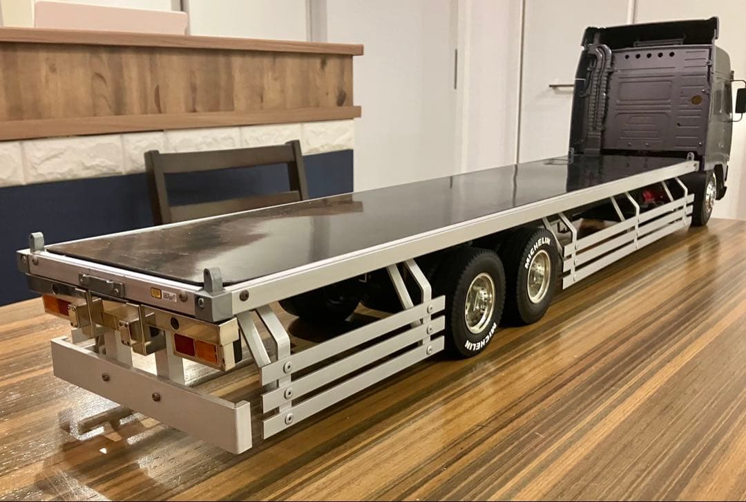 タミヤ 1/14 ボルボ FH12 トラック