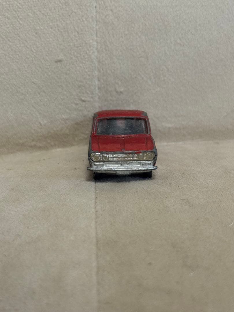 香港製　トミカ　ダットサン 1300 トラック 1Bホイール