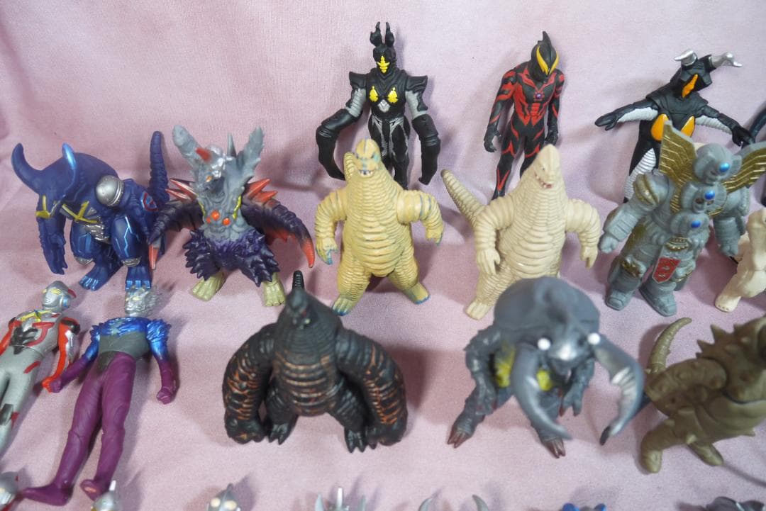 ウルトラヒーローシリーズ500　ウルトラ怪獣シリーズ500　ソフビ　68体