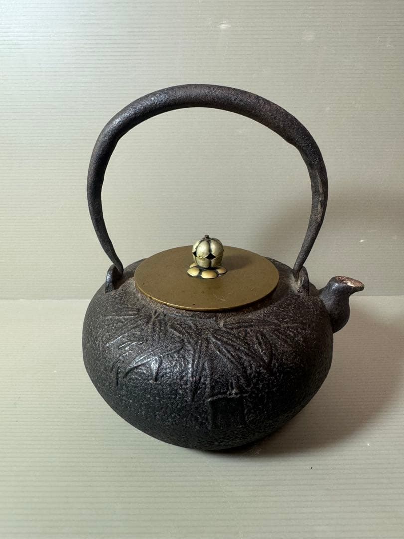 2855 茶道具　龍文堂　竹文　鉄瓶