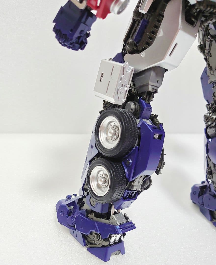 童友社 トランスフォーマー　オプティマスプライム　プラモデル　完成品