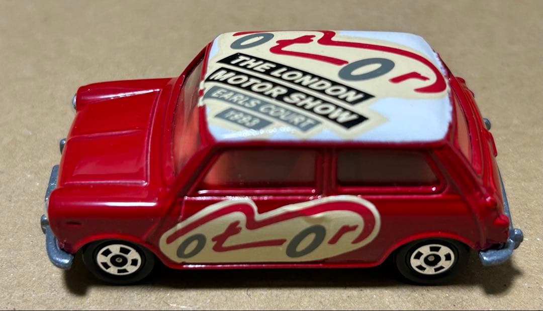トミカ ミニクーパー トラフィック ロンドンモーターショー 赤