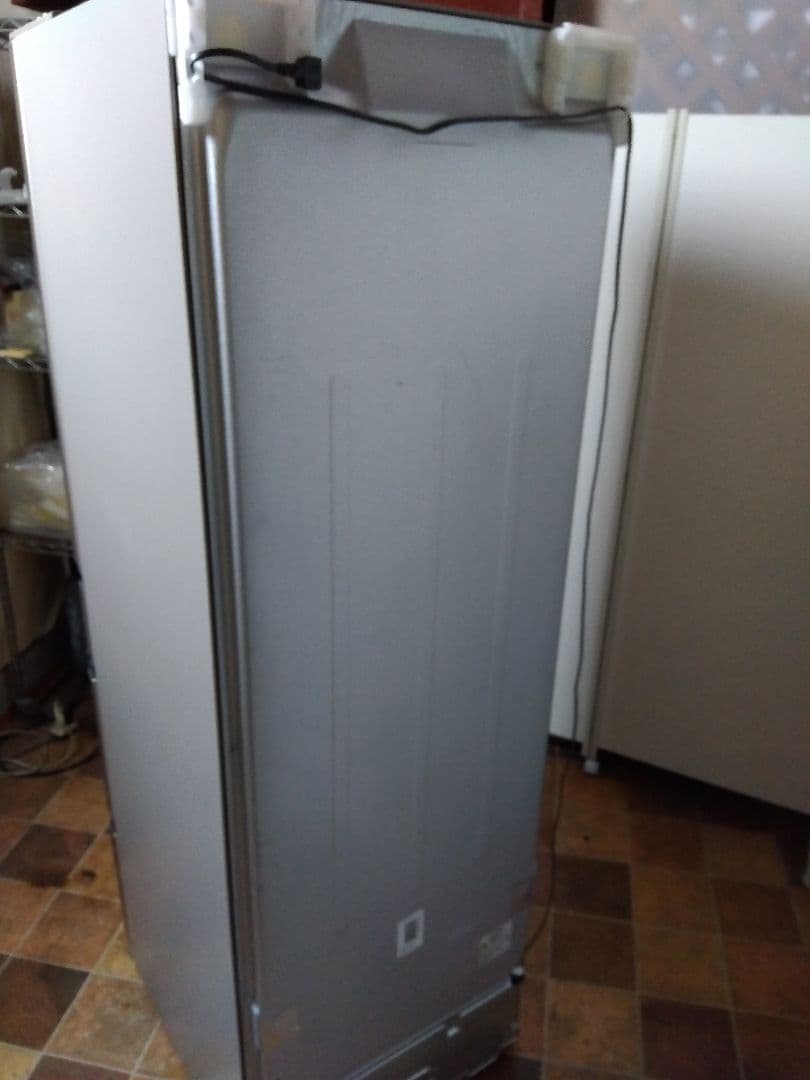 未使用 日立ノンフロン冷凍冷蔵庫 R-HWS47S 470L 23年製 右開き